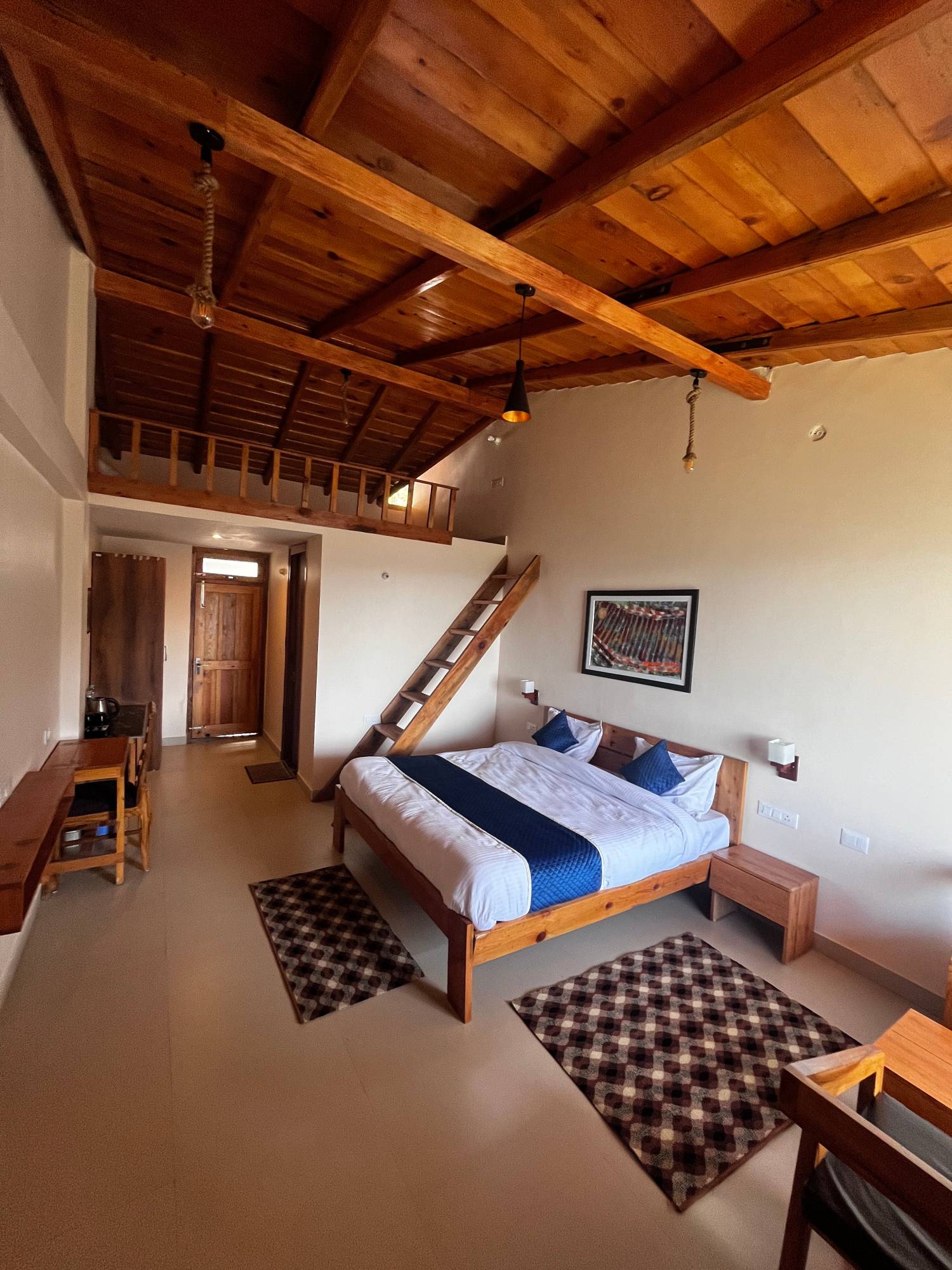 best homestay in mukteshwar for family