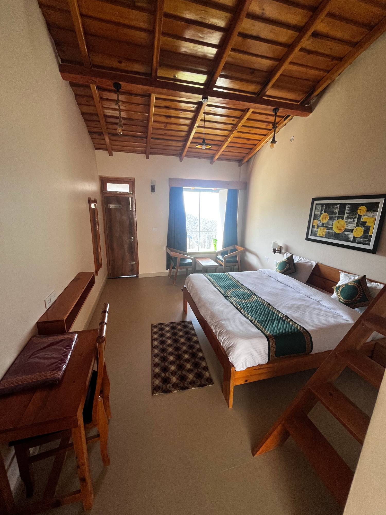 best homestay in mukteshwar for family