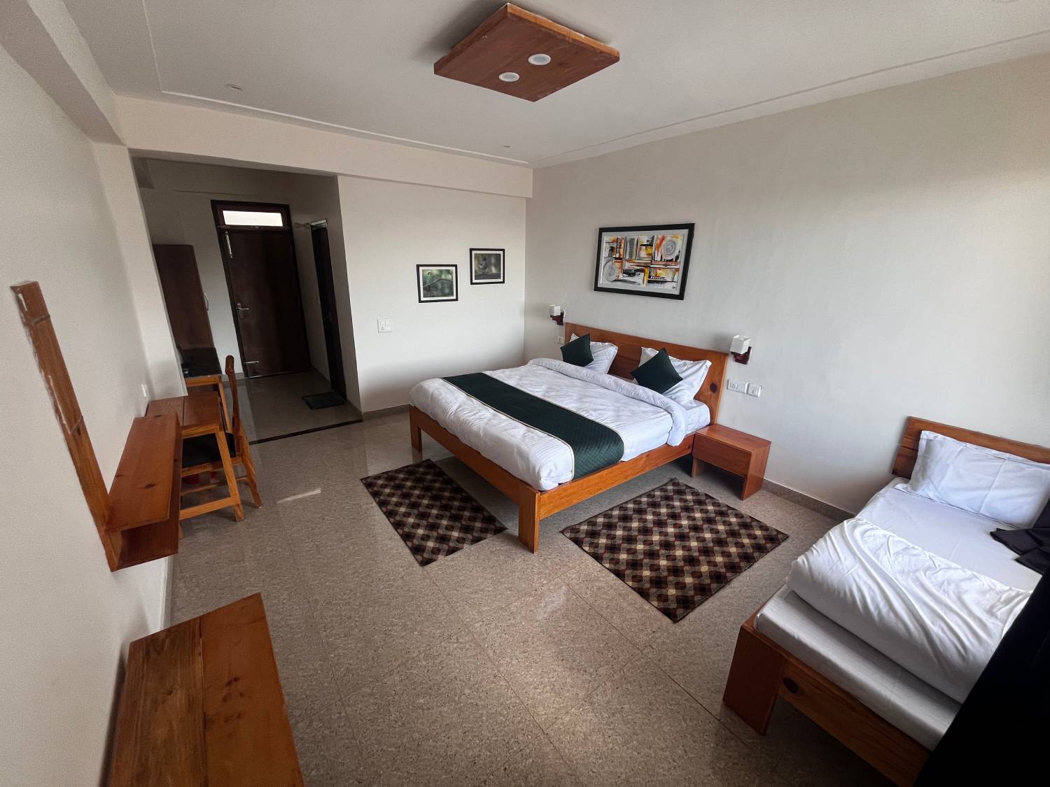 best homestay in mukteshwar for family